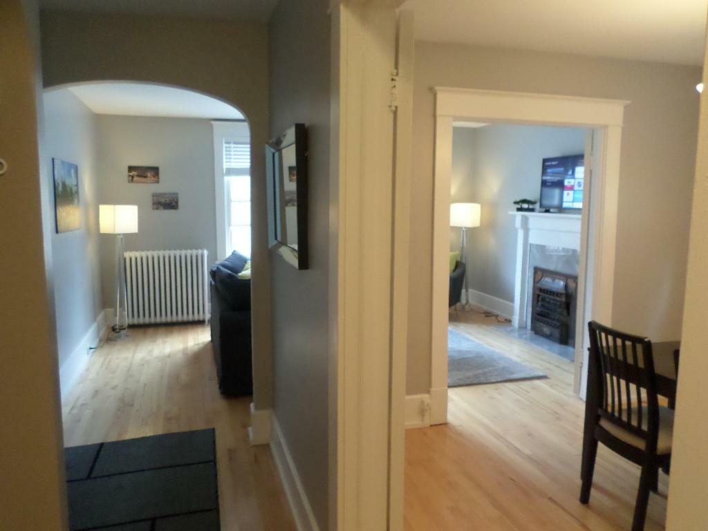 شقة Beautiful, Clean, Quiet 2 Br-In Downtown Ottawa. Parking, Wifi And Netflix Included المظهر الخارجي الصورة